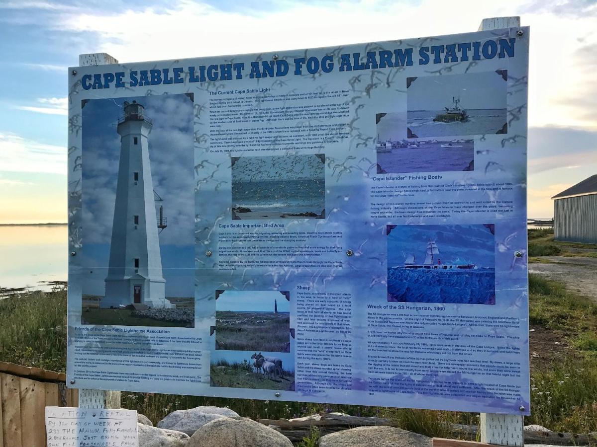 The East Wind Guesthouse Clark's Harbour Exterior foto